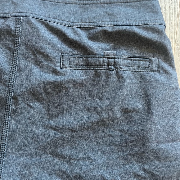 Element Men's Black Swim Shorts in size 34 - Picture 6 of 7